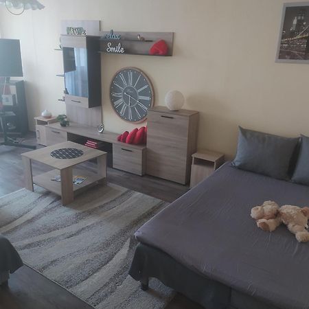 Apartament Krenusz Vendeghaz. Kaposvár Zewnętrze zdjęcie