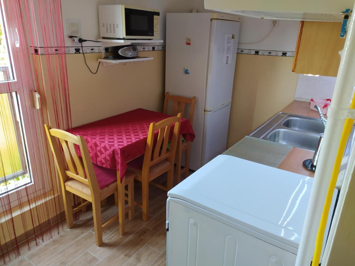 Apartament Krenusz Vendeghaz. Kaposvár Zewnętrze zdjęcie